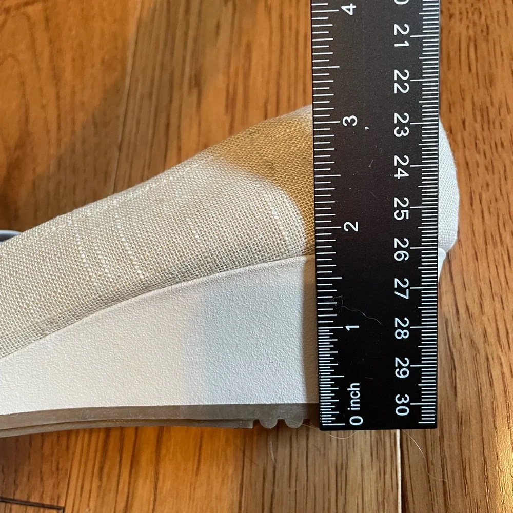Naturalizer Cream Wedges - Picture 4 of 6